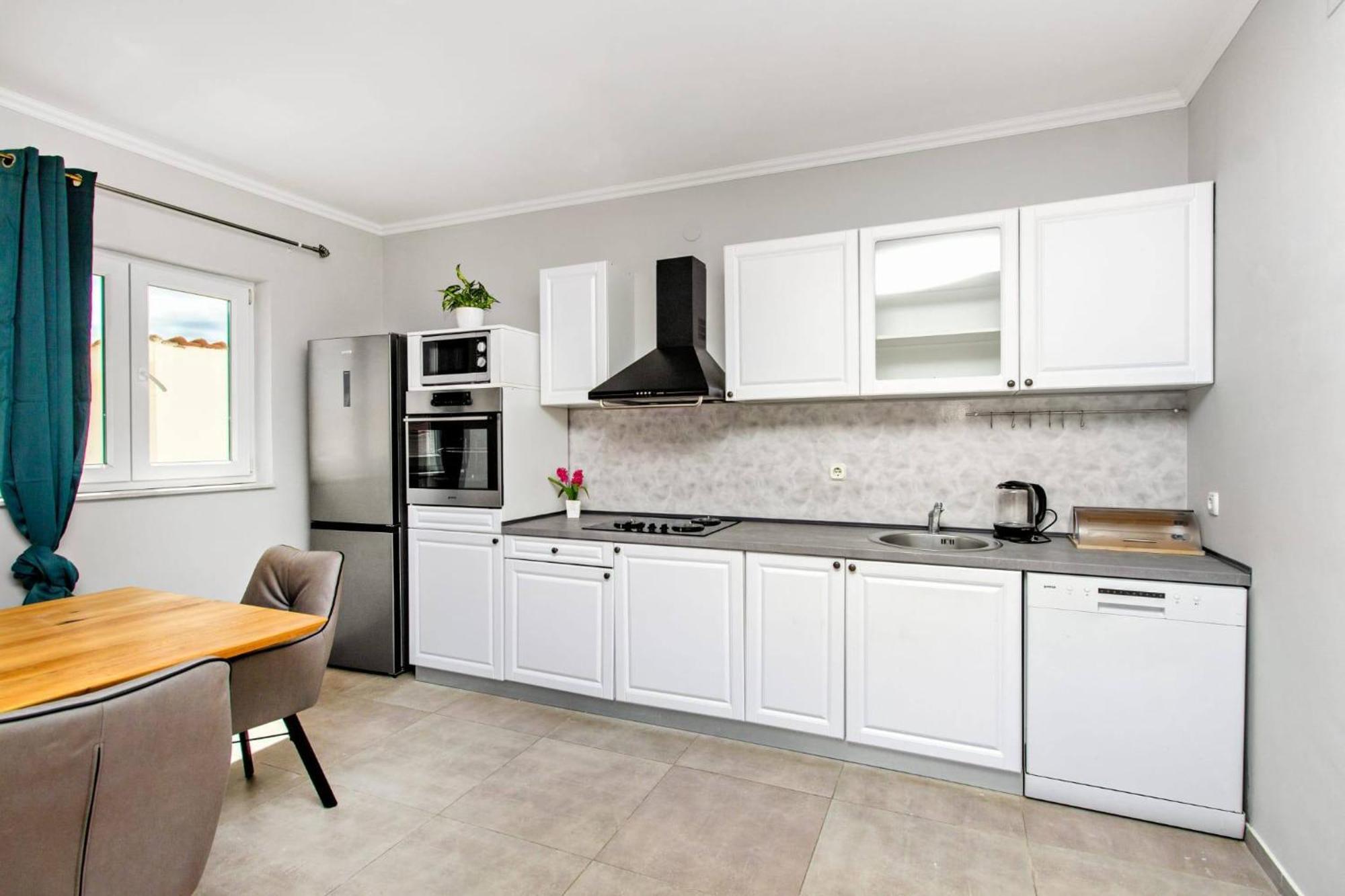 Tribalj Apartments Alaga מראה חיצוני תמונה