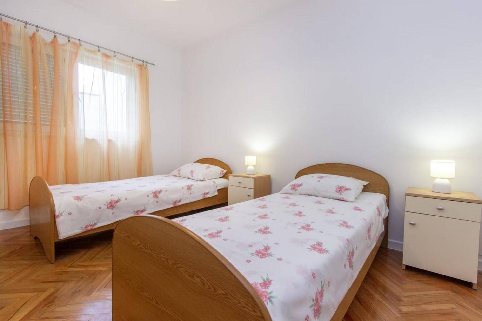 Tribalj Apartments Alaga מראה חיצוני תמונה