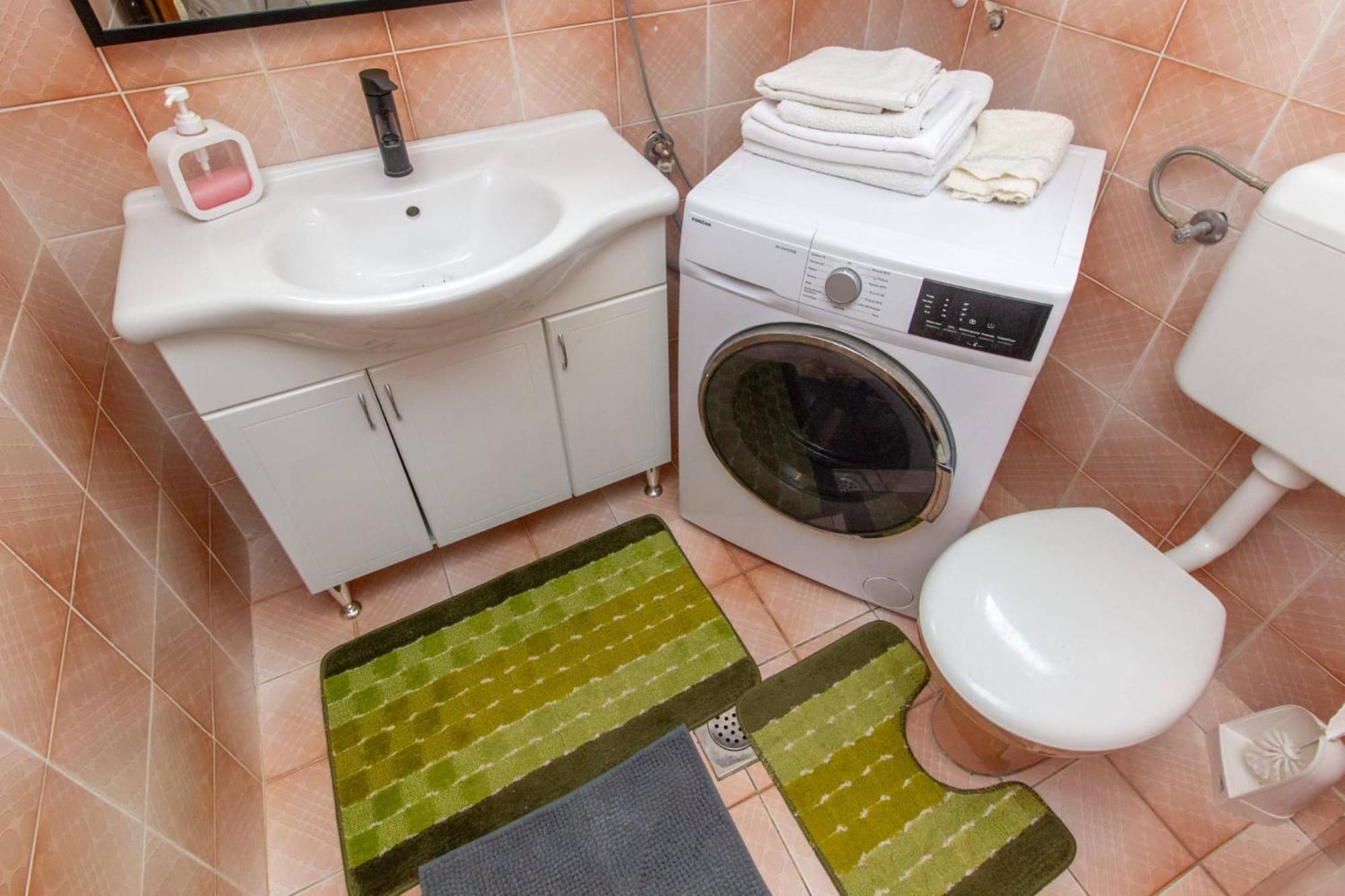 Tribalj Apartments Alaga מראה חיצוני תמונה