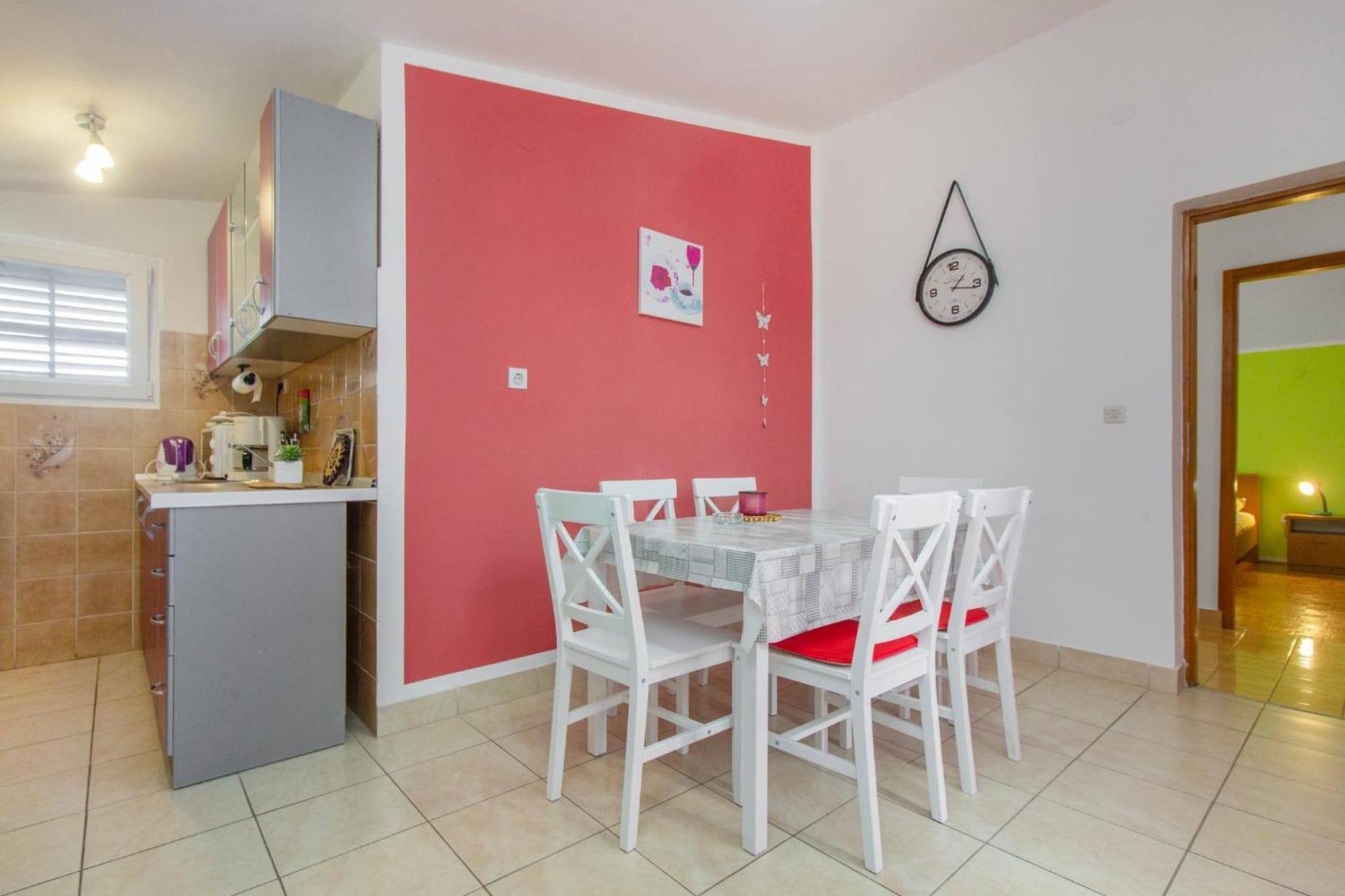 Tribalj Apartments Alaga מראה חיצוני תמונה