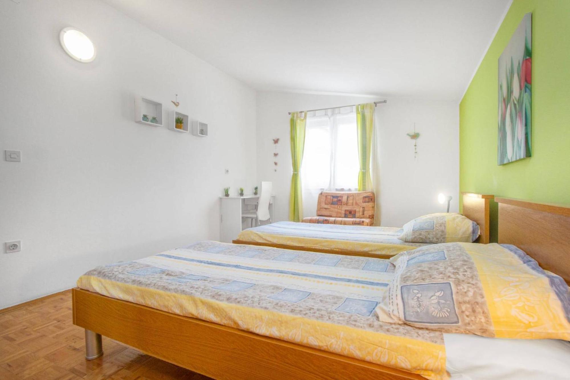 Tribalj Apartments Alaga מראה חיצוני תמונה